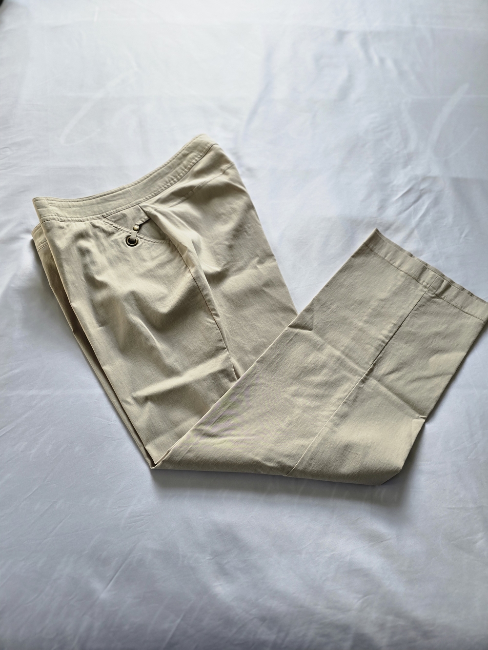 Dalia Beige Straight-Leg Trousers Size Tag Indicates 18X
